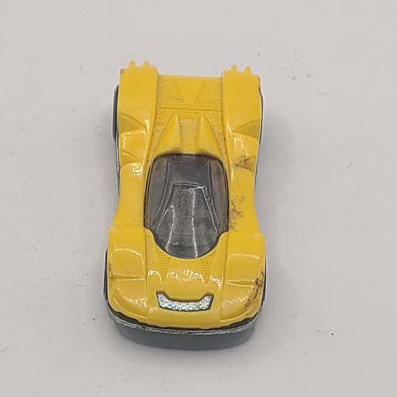 HOT Wheels Teegray Yellow Loose - Picture 2 of 5